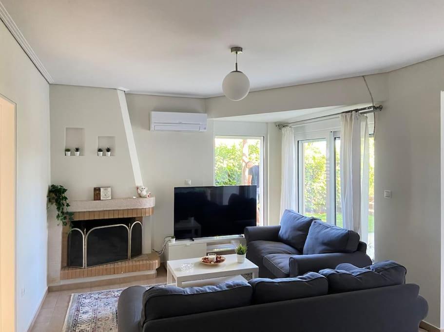 Cozy 2 Room Apartment With Garden Near Athens Air-Port Artemida  Exteriör bild