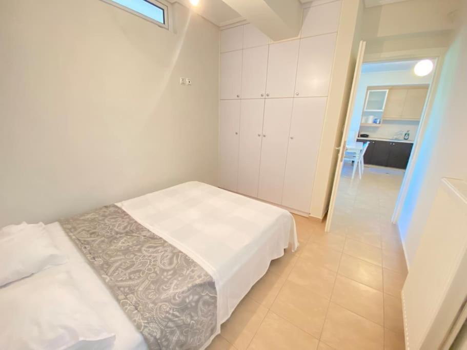 Cozy 2 Room Apartment With Garden Near Athens Air-Port Artemida  Exteriör bild
