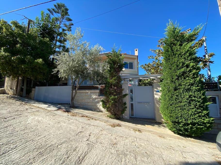 Cozy 2 Room Apartment With Garden Near Athens Air-Port Artemida  Exteriör bild